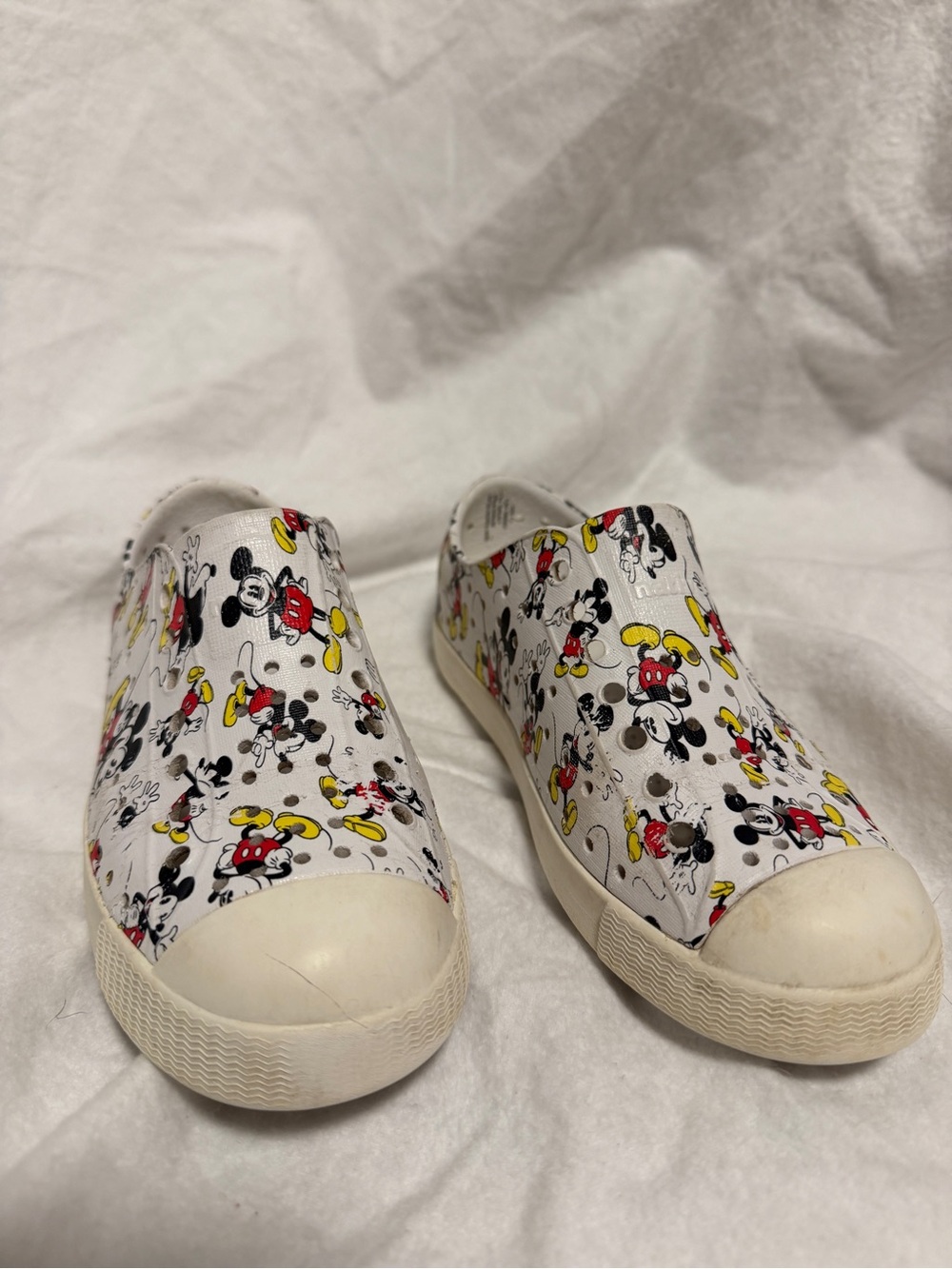 Native Shoes Kids White Mickey Mouse Slip-On Sandals with Red and Yellow Accents